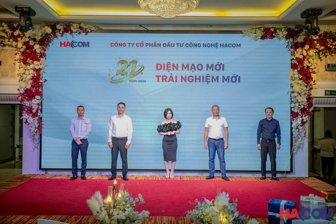 HACOM TỔ CHỨC BUỔI LỄ SINH NHẬT ẤM CÚNG NHÂN KỶ NIỆM 21 NĂM THÀNH LẬP